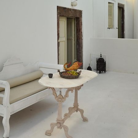Art Canava Luxury Villas Fira  Extérieur photo
