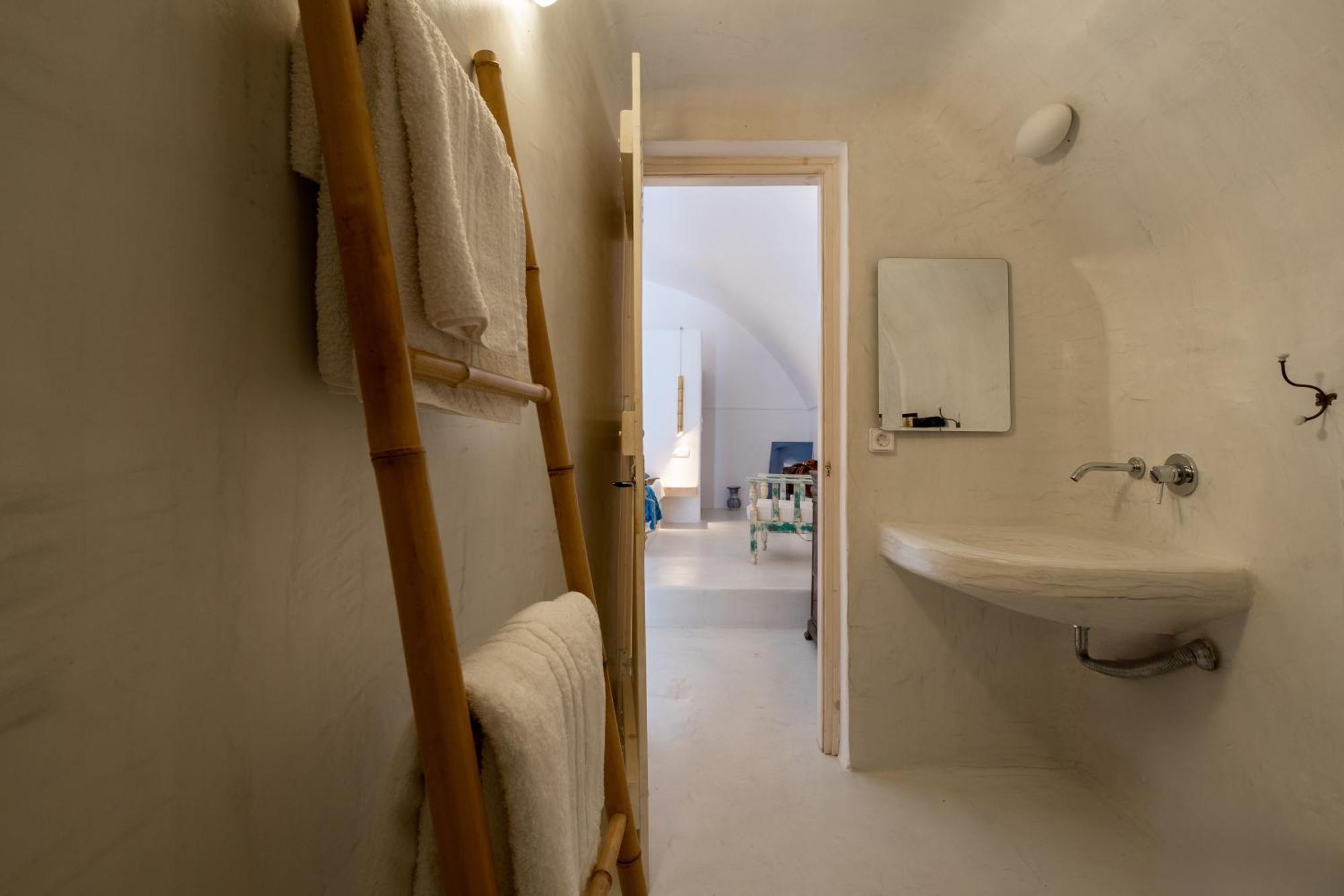 Art Canava Luxury Villas Fira  Extérieur photo