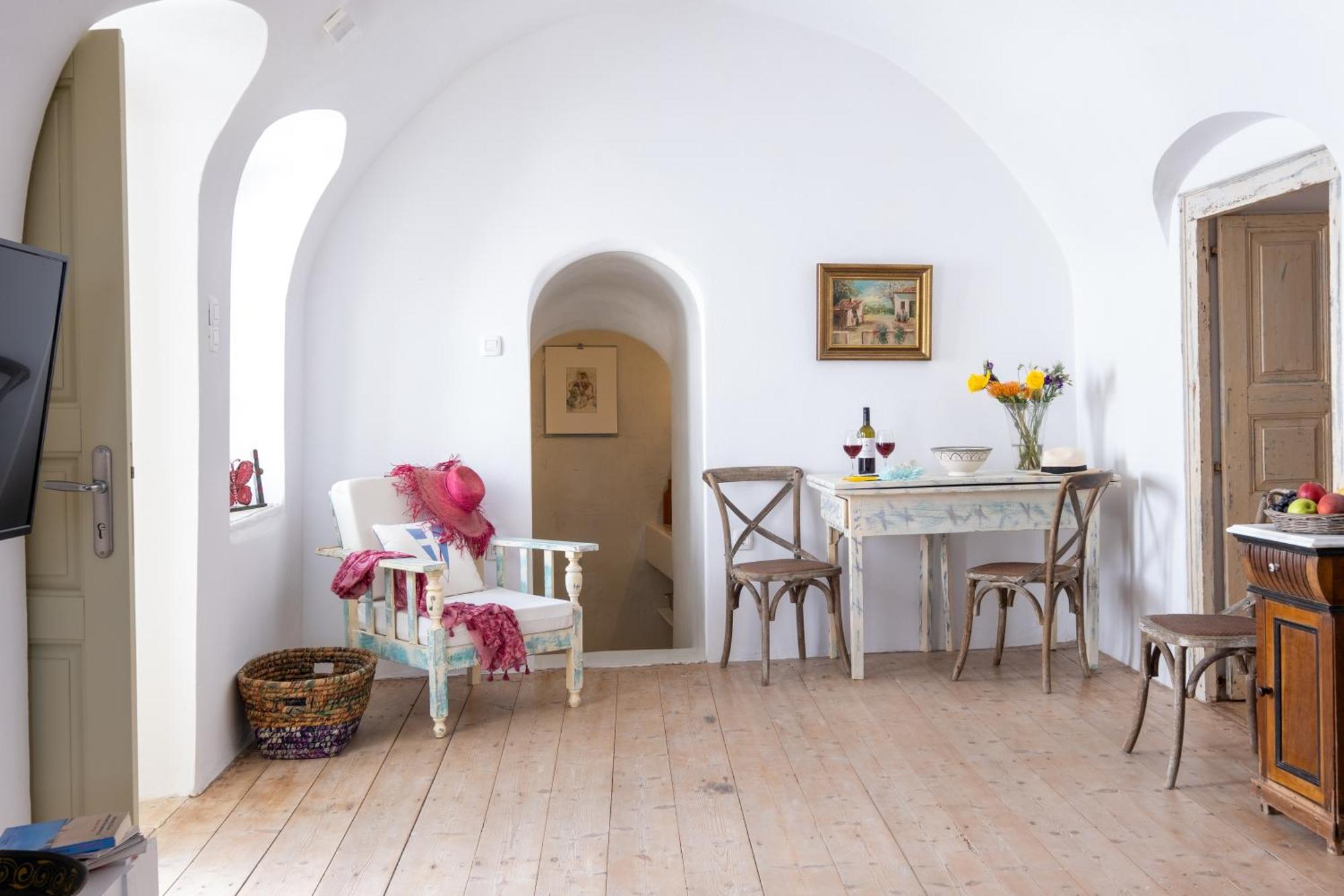 Art Canava Luxury Villas Fira  Extérieur photo