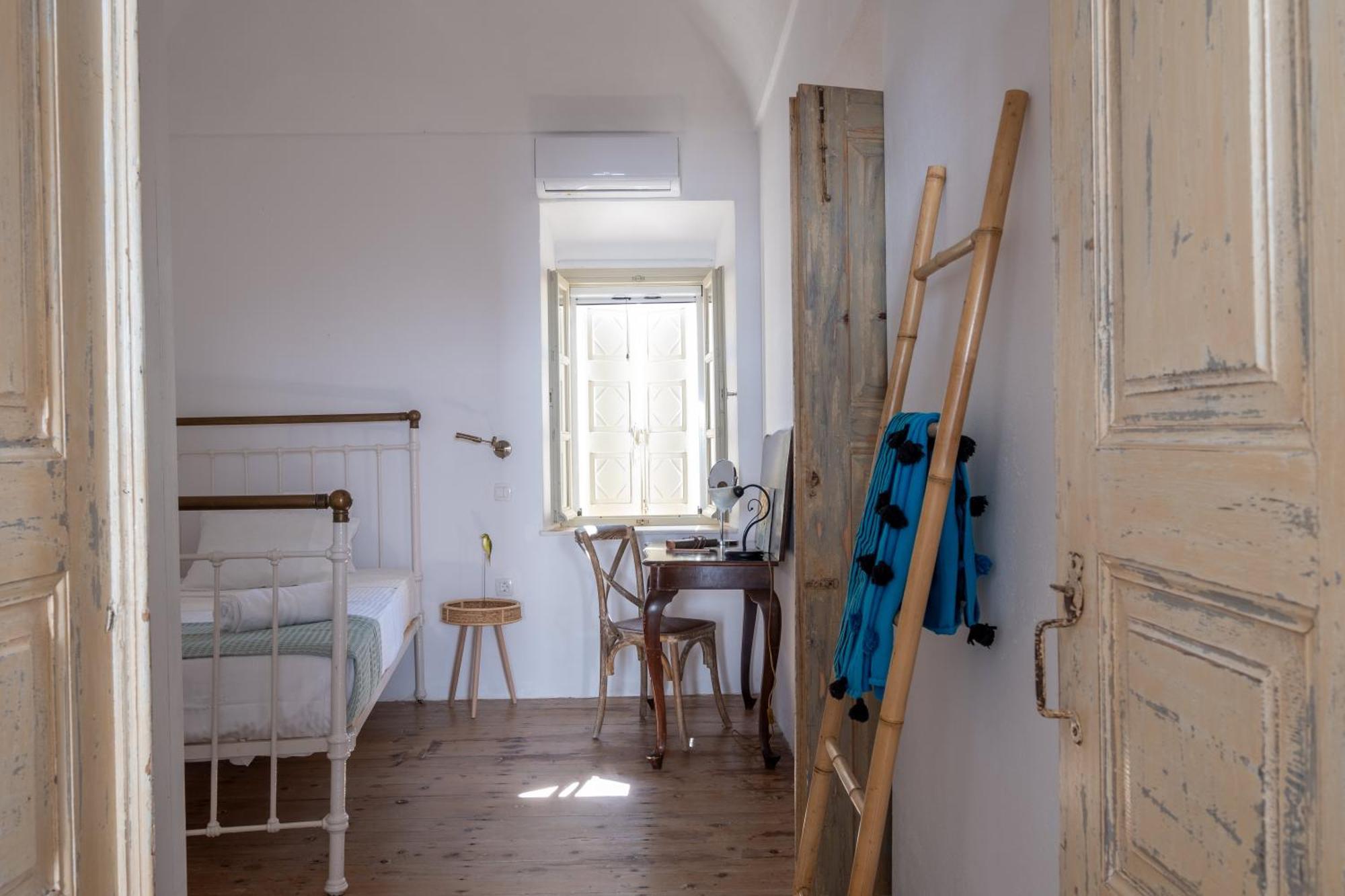 Art Canava Luxury Villas Fira  Extérieur photo